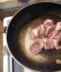 Рецепт: Перловая каша - Со свининой Свинина тушеная с перловкой